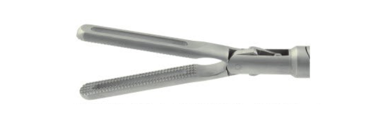 Intestinal grasping,articulating,pyramidal shaped teeth,fenestrated